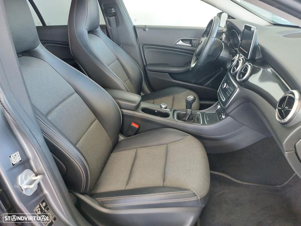 Mercedes-Benz CLA 180 d Shooting Brake - 47