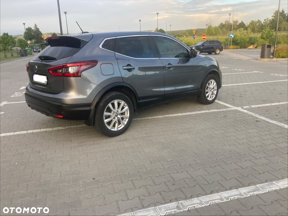 Nissan Rogue - 16