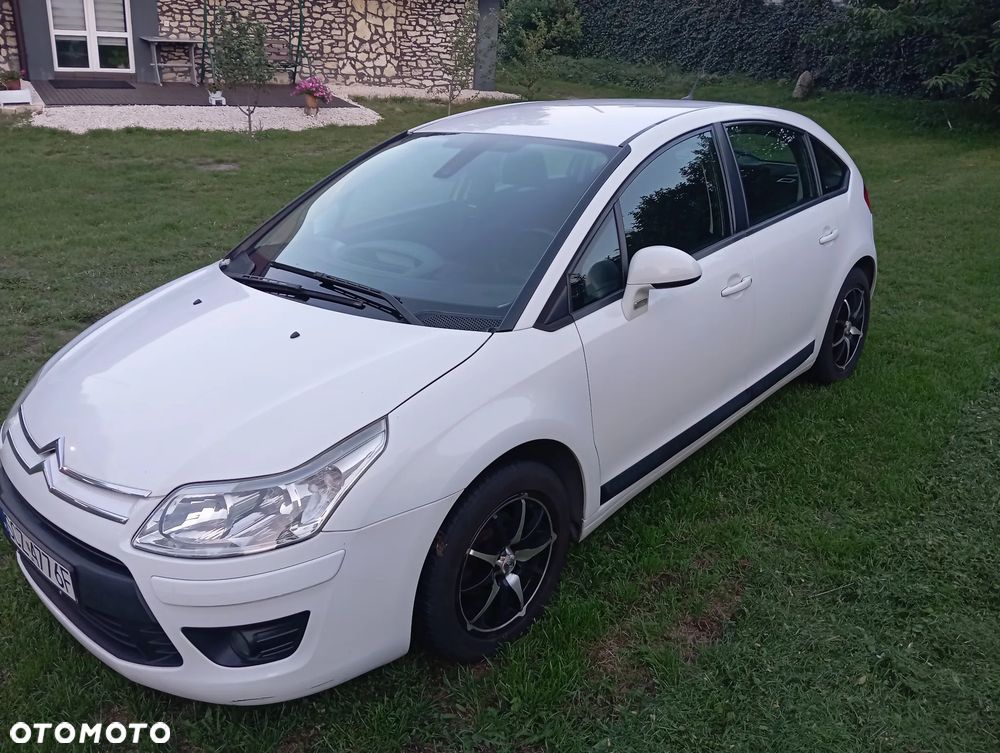 Citroën C4 1.4 16V Impress - 2