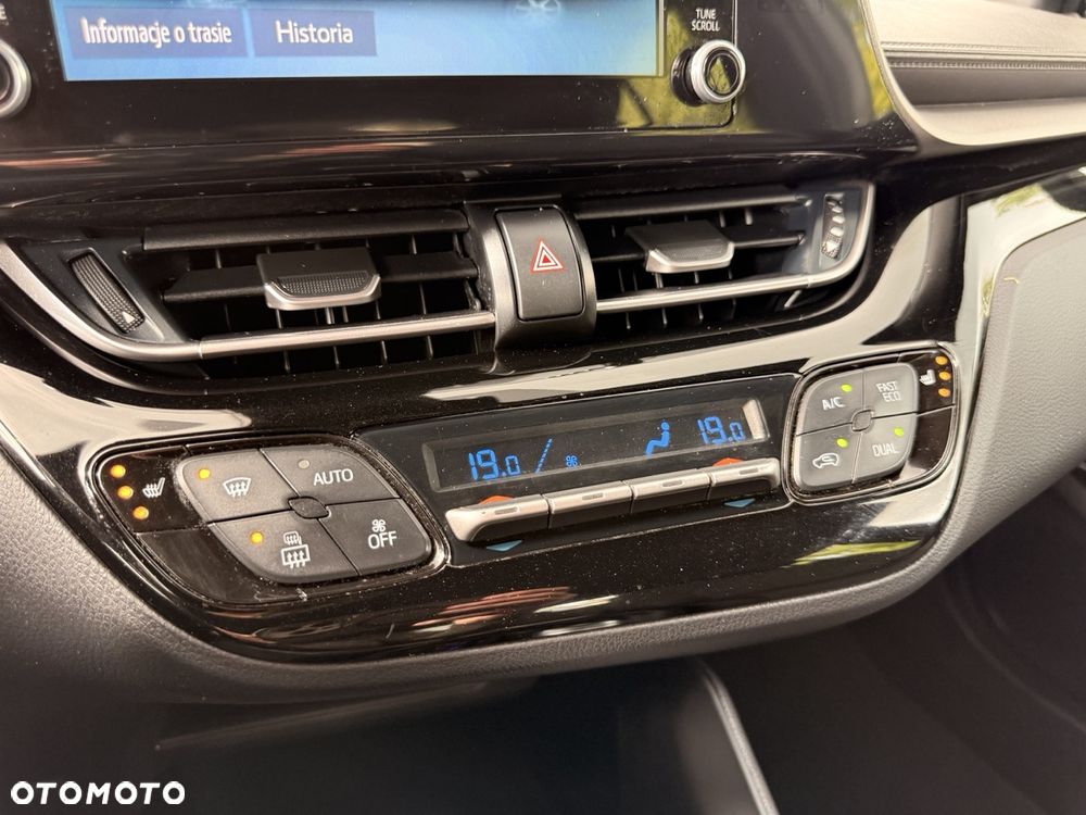 Toyota C-HR - 21