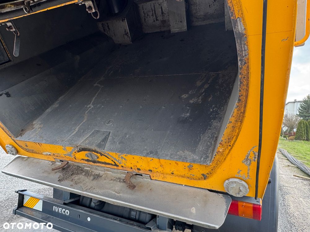 Iveco Eurocargo 180e25 zamiatarka Johanston VT800 - 9