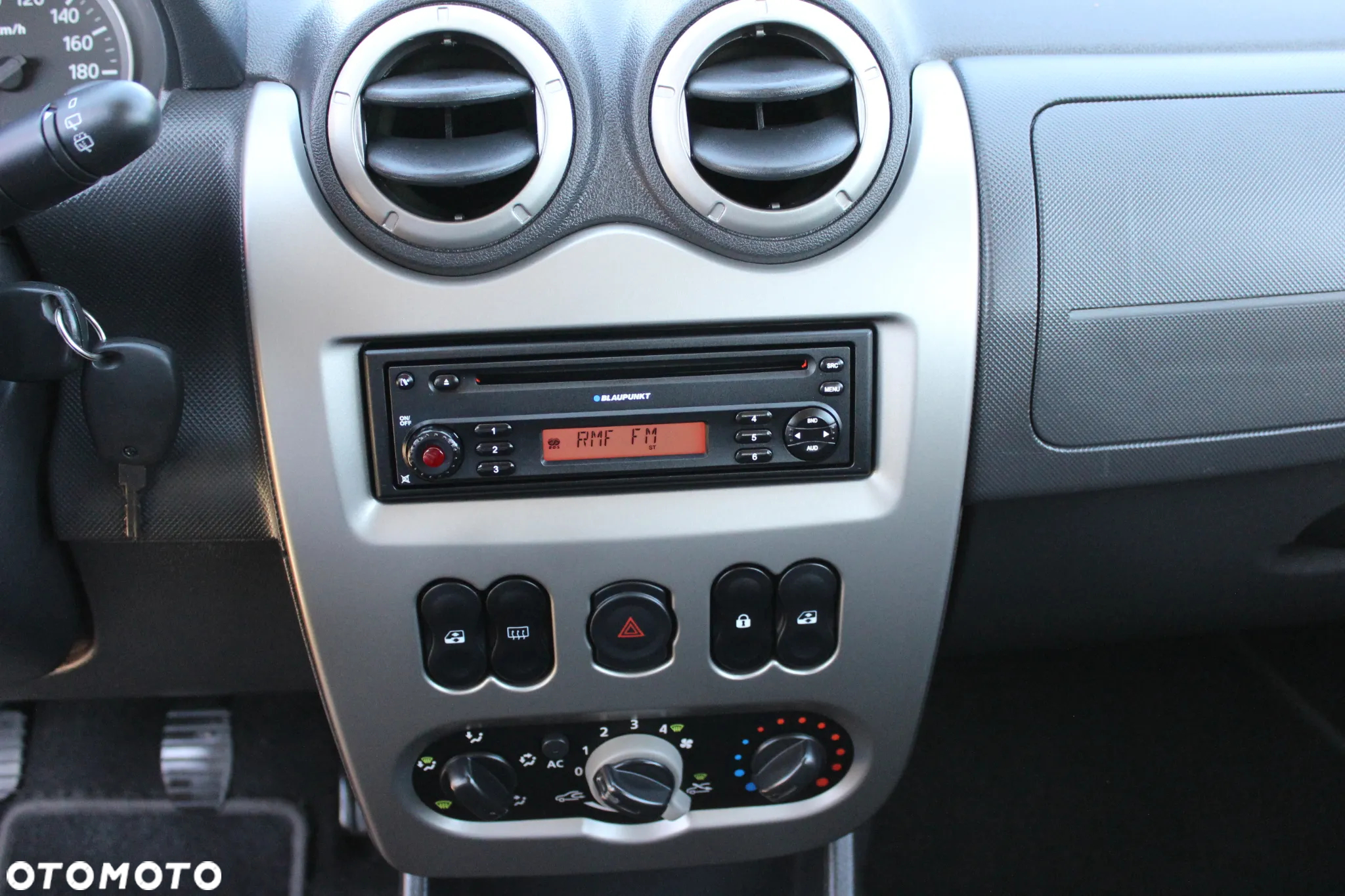 Dacia Sandero Stepway 1.6 - 28