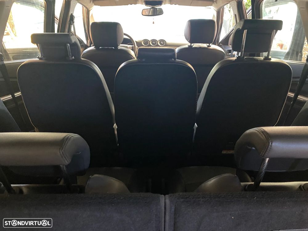 Ford S-Max 1.8 TDCi Titanium 7L - 14