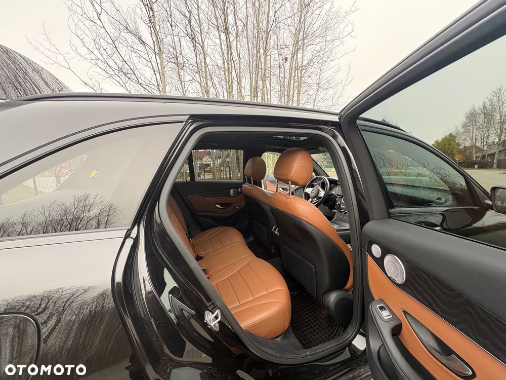 Mercedes-Benz GLC - 23