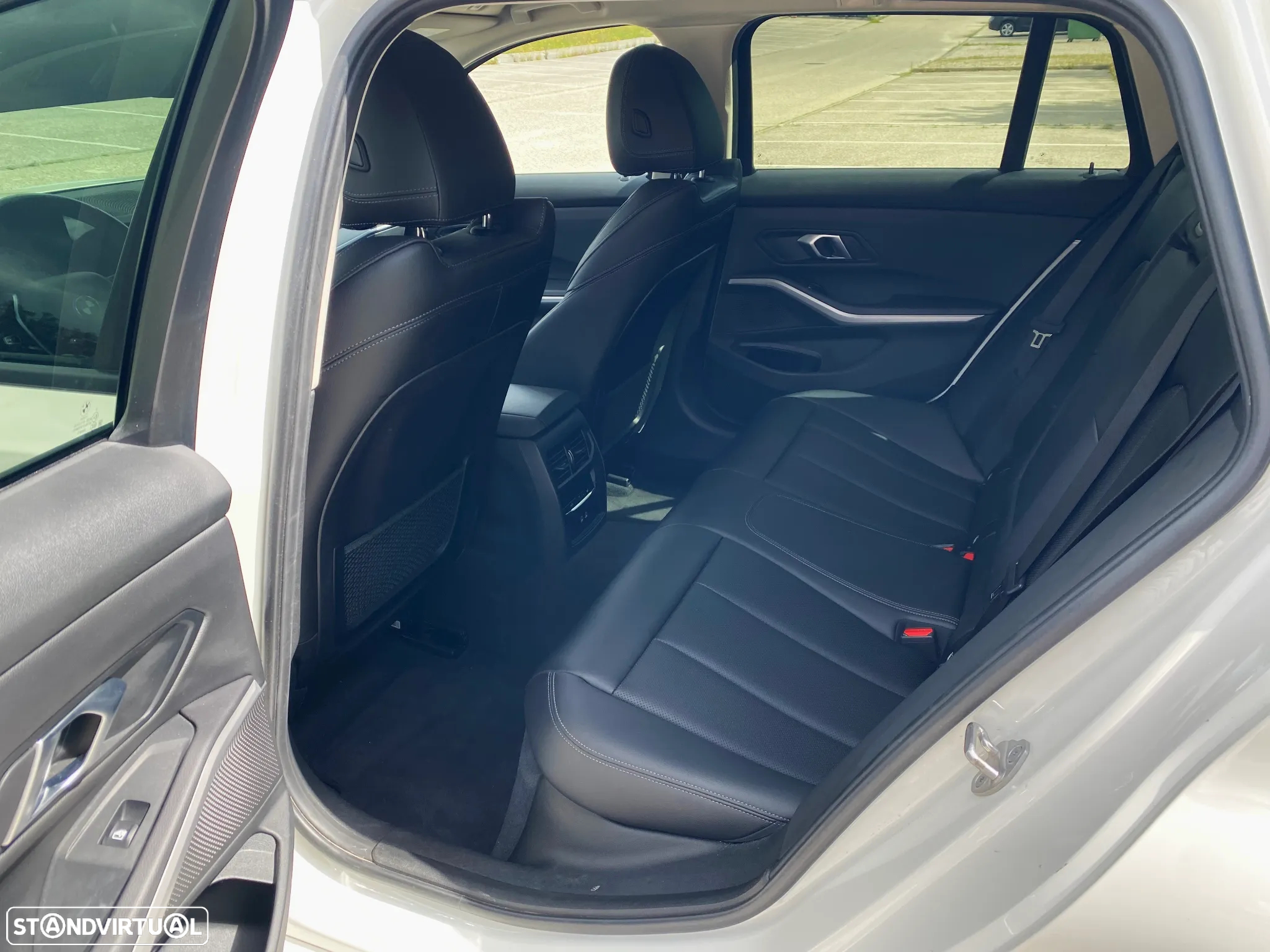 BMW 330 e Touring Auto - 7