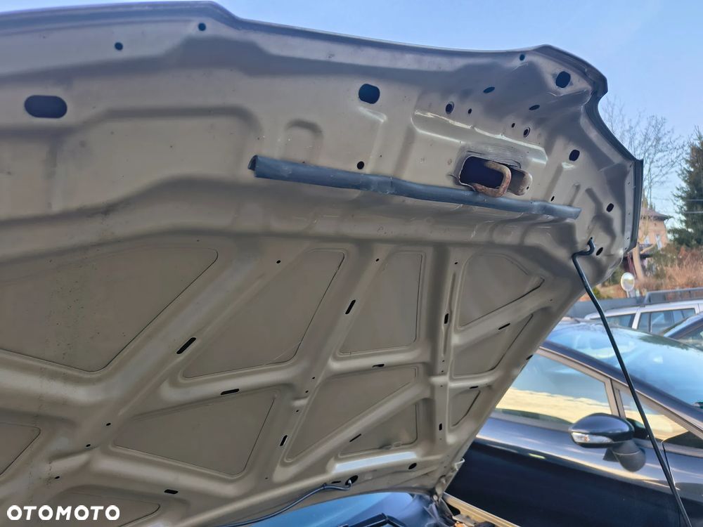 Nissan Almera 1.5 visia - 30