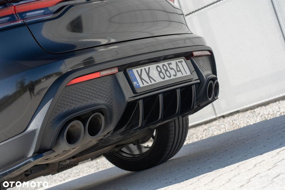 Porsche Macan T - 18