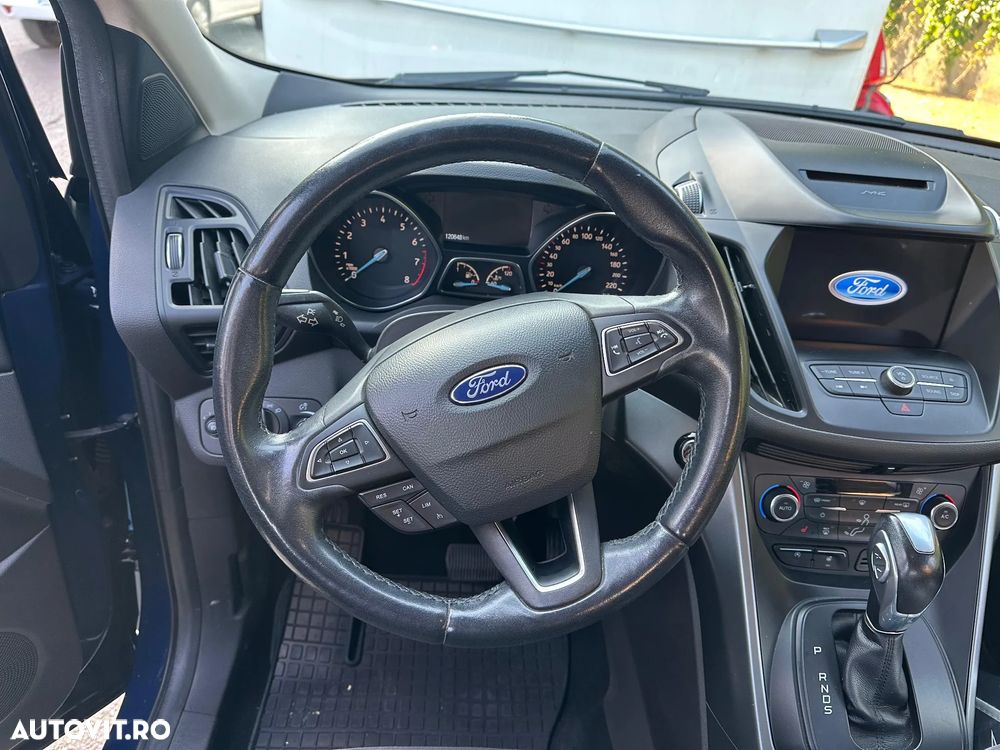 Ford Kuga - 2