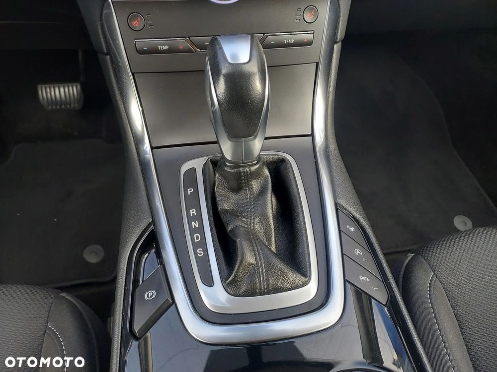 Ford S-Max 2.0 TDCi Titanium PowerShift - 33