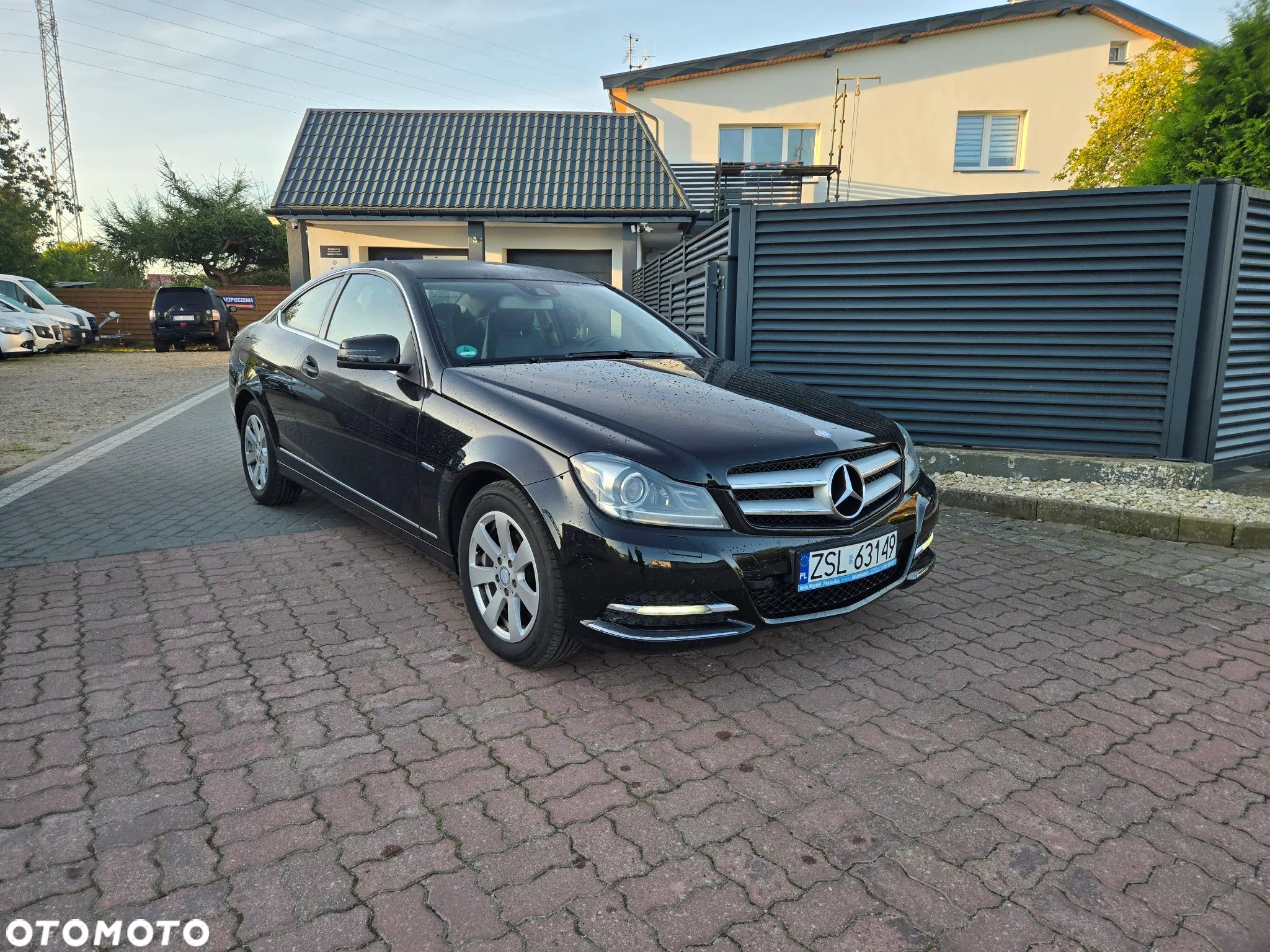 Mercedes-Benz Klasa C 180 Coupe BlueEFFICIENCY - 1