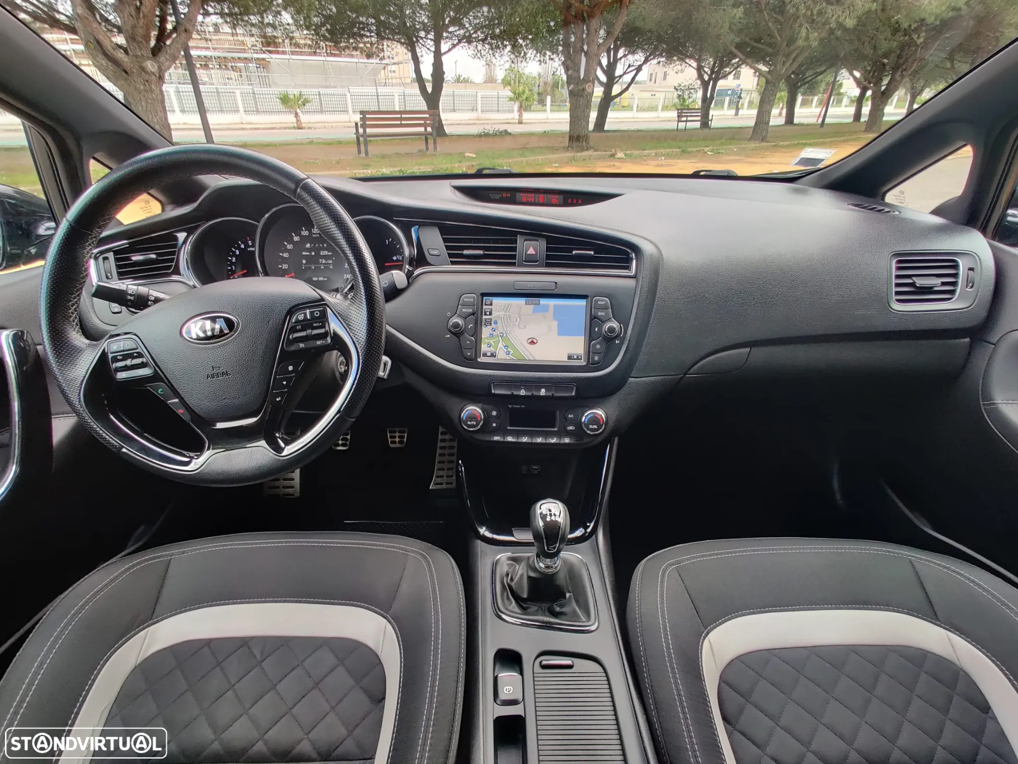 Kia Ceed 1.6 CRDi GT Line - 17