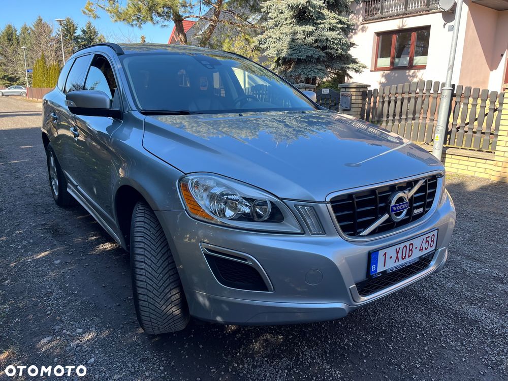 Volvo XC 60 2.4D AWD RDesign - 5