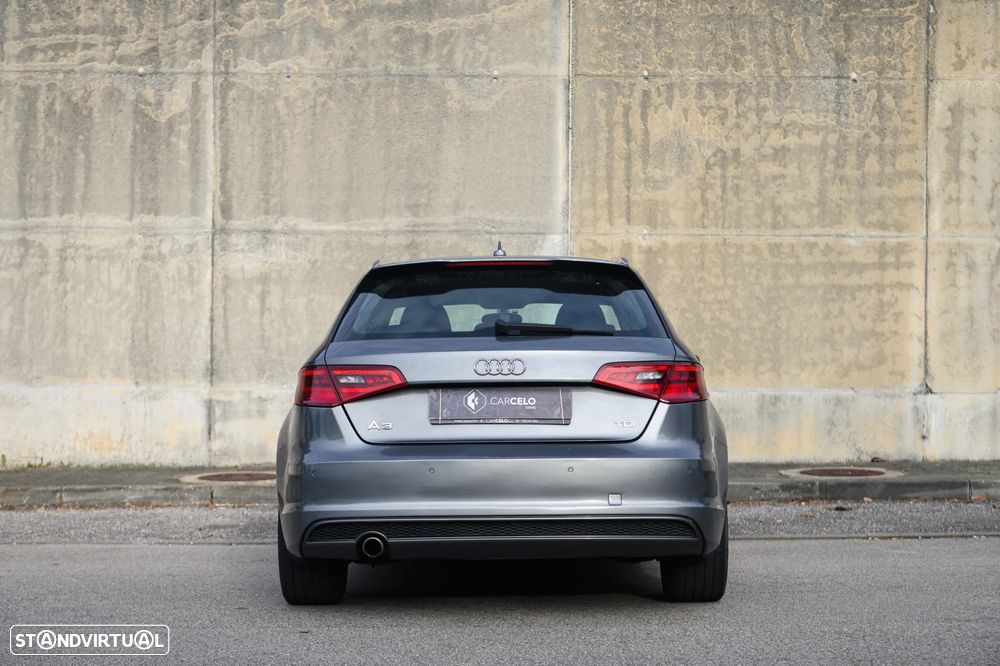 Audi A3 Sportback 1.6 TDI S-line - 6