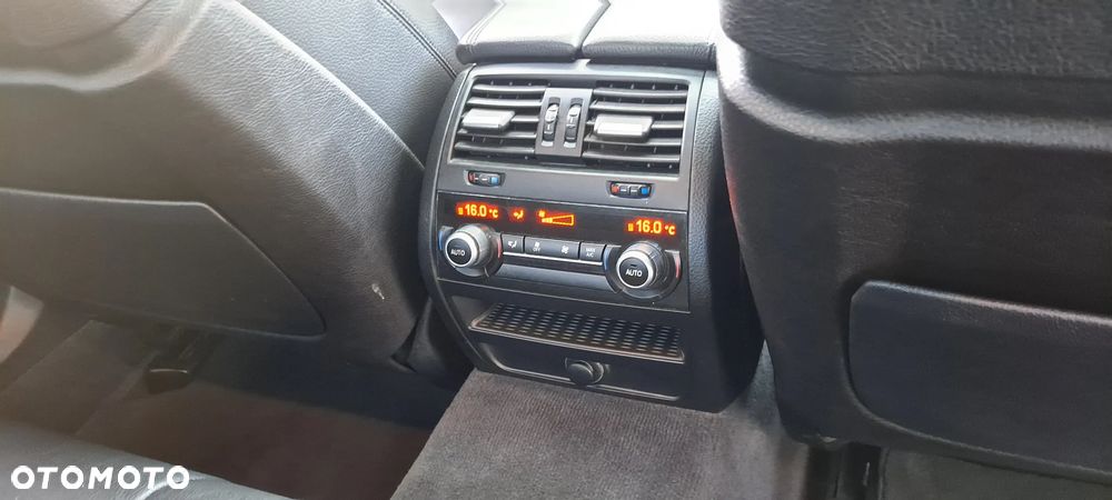 BMW Seria 5 535d Sport-Aut Modern Line - 15