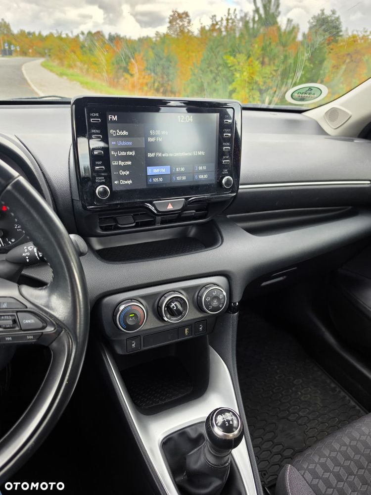 Toyota Yaris - 4
