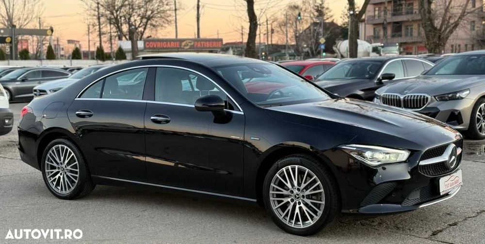 Mercedes-Benz CLA - 12