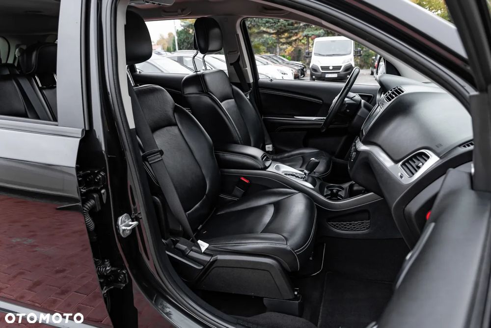 Fiat Freemont 3.6 V6 Urban - 23