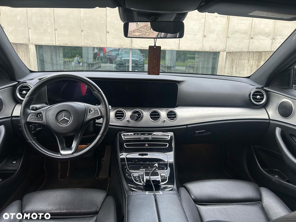 Mercedes-Benz Klasa E - 20