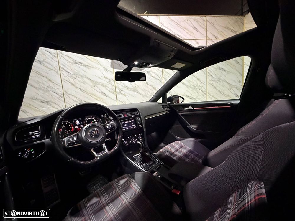 VW Golf 2.0 TSi GTi DSG Performance - 18