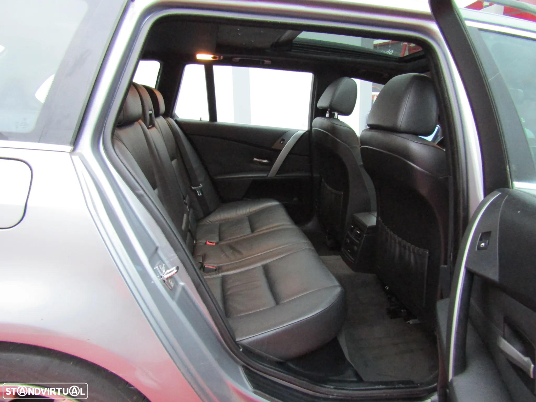 BMW 520 dA Touring - 10