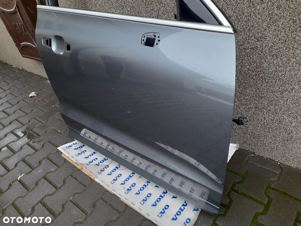 Drzwi prawy przód kolor 714 volvo xc60 II 20R - 8