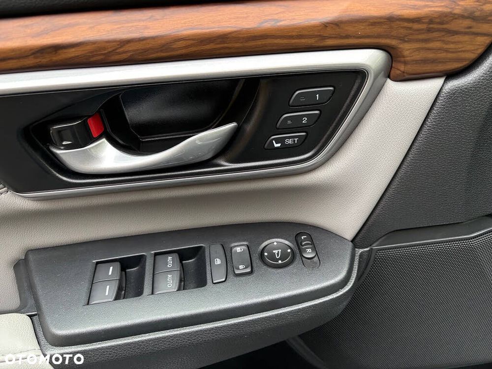 Honda CR-V 1.5T 4WD CVT Executive - 17