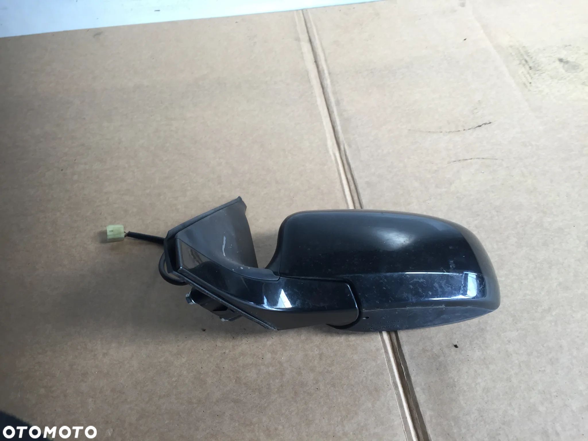SUZUKI SWIFT 06R LUSTERKO LEWE 5 PIN - 1