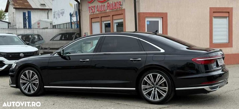 Audi A8 - 6