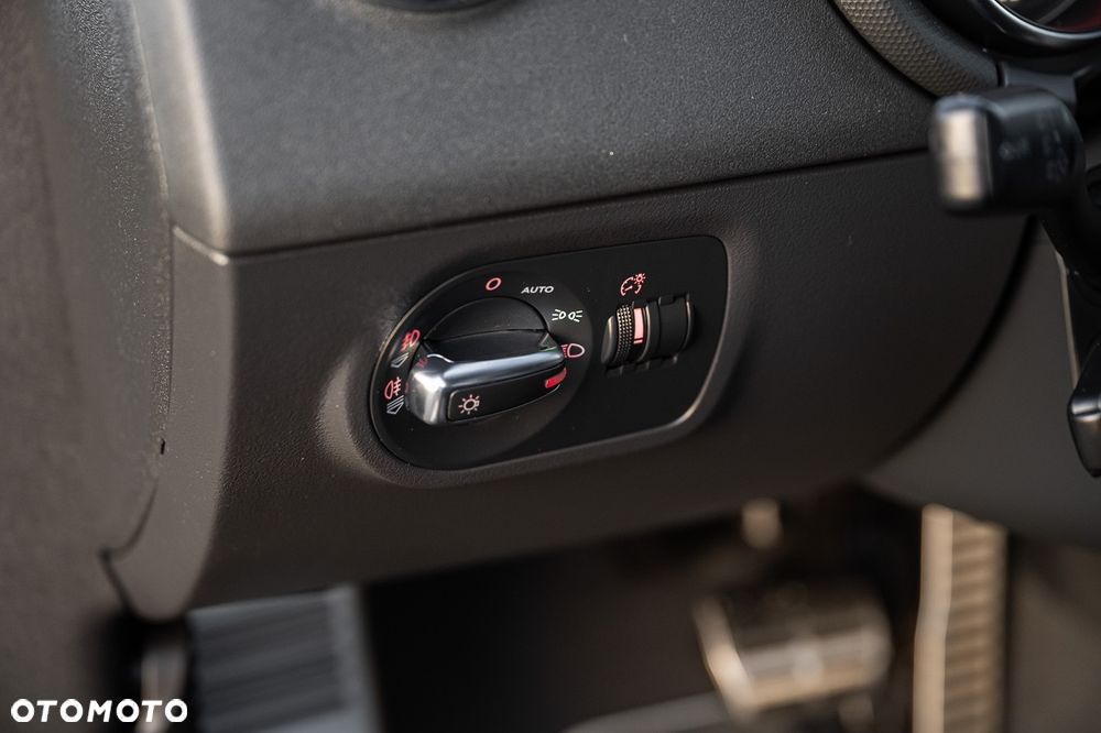 Audi TT Coupé 2.0 TFSI S tronic - 17