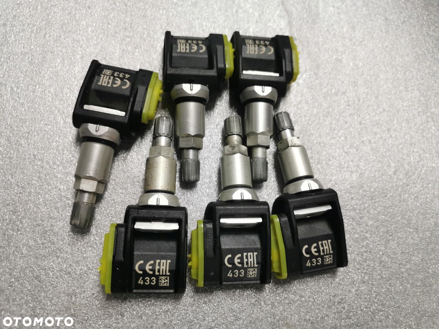 Czujnik ciśnienia kół TPMS Mercedes A W176 B W246 C W204 W205 CLA C117 - 2