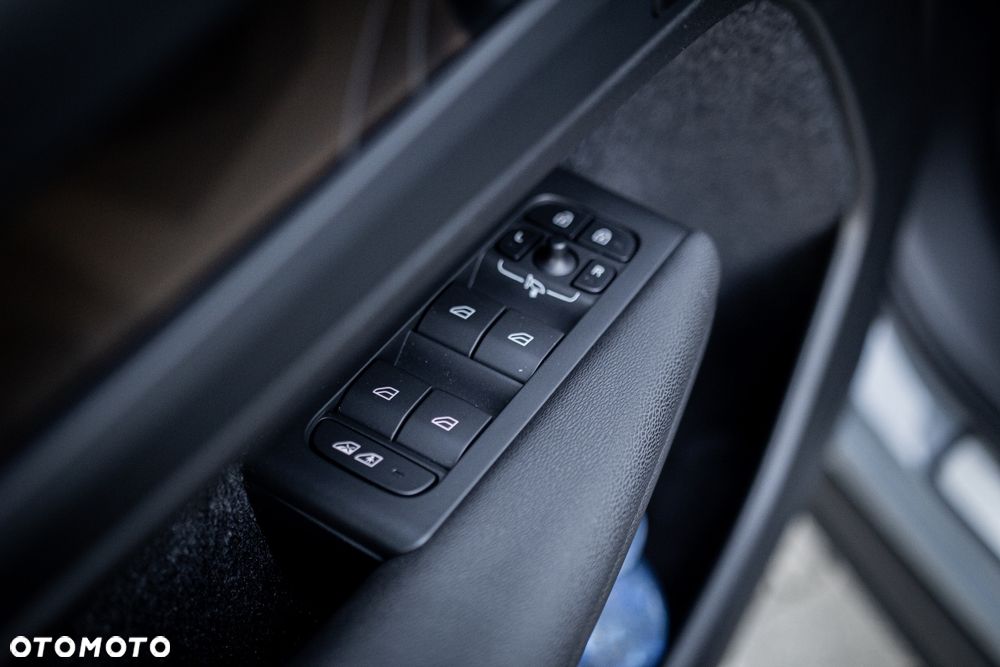 Volvo C40 P8 Recharge AWD Ultimate - 17