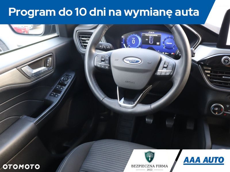 Ford Kuga - 8