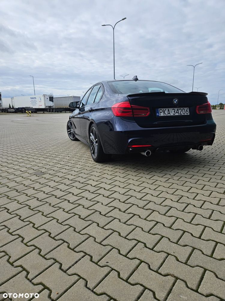 BMW Seria 3 340i M Sport - 17