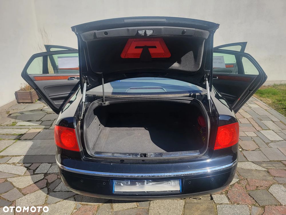 Volkswagen Phaeton - 7