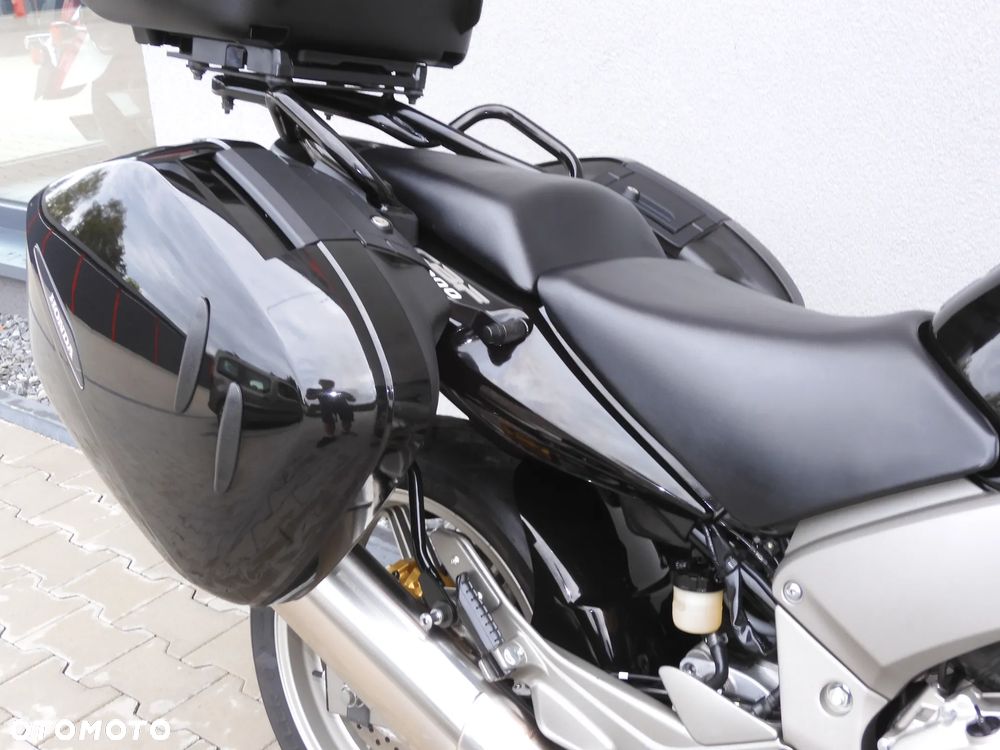 Honda CBF - 34