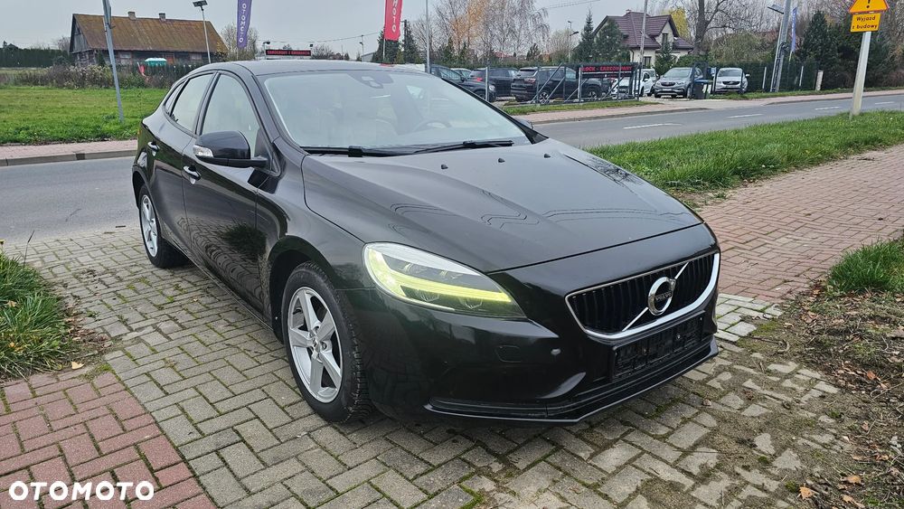 Volvo V40 D2 Momentum - 2