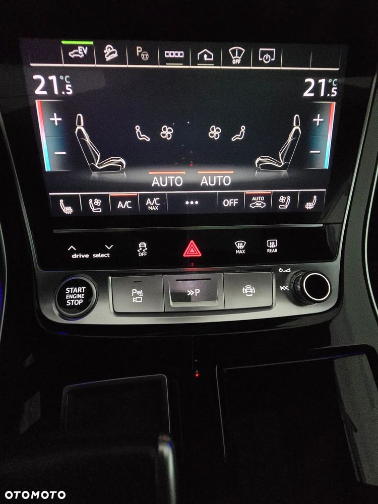 Audi Q8 - 30