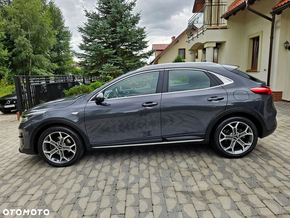 Kia XCeed - 10