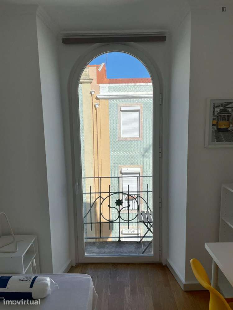 Quarto - localizado em Intendente Lisbon - Grande imagem: 2/6