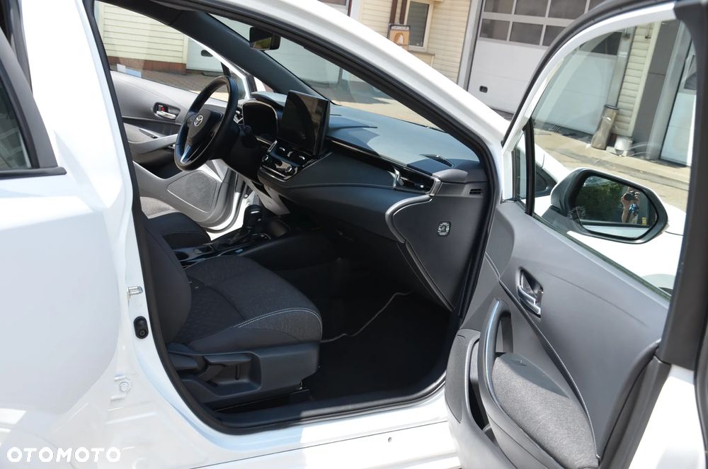 Toyota Corolla 1.8 Hybrid Executive - 10