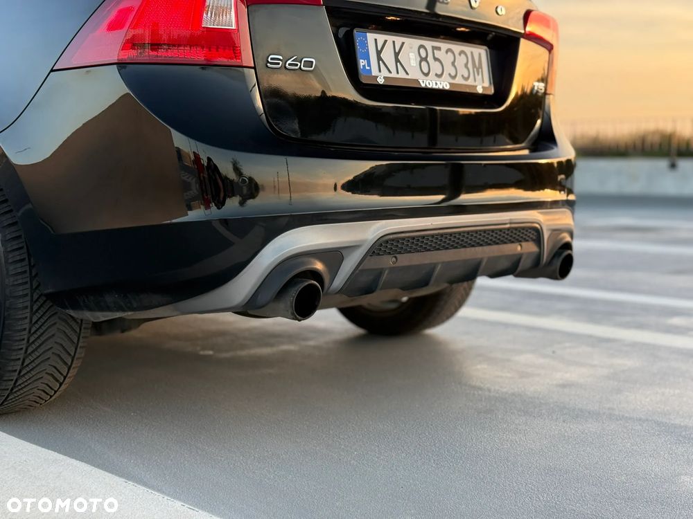 Volvo S60 T5 Geartronic RDesign - 11