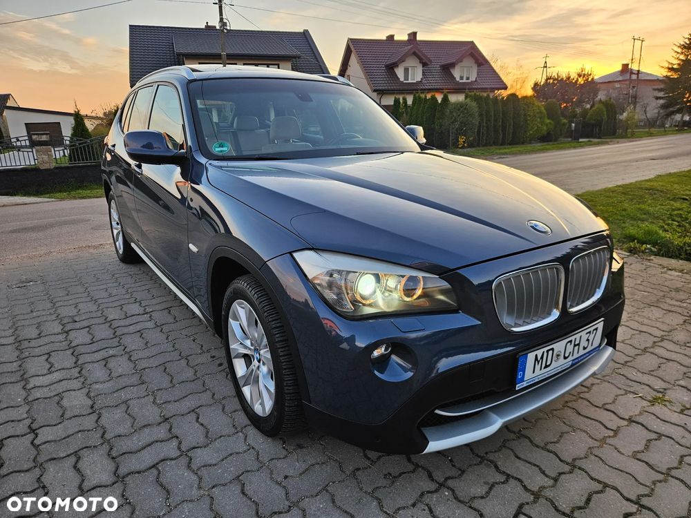 BMW X1 xDrive28i xLine - 4