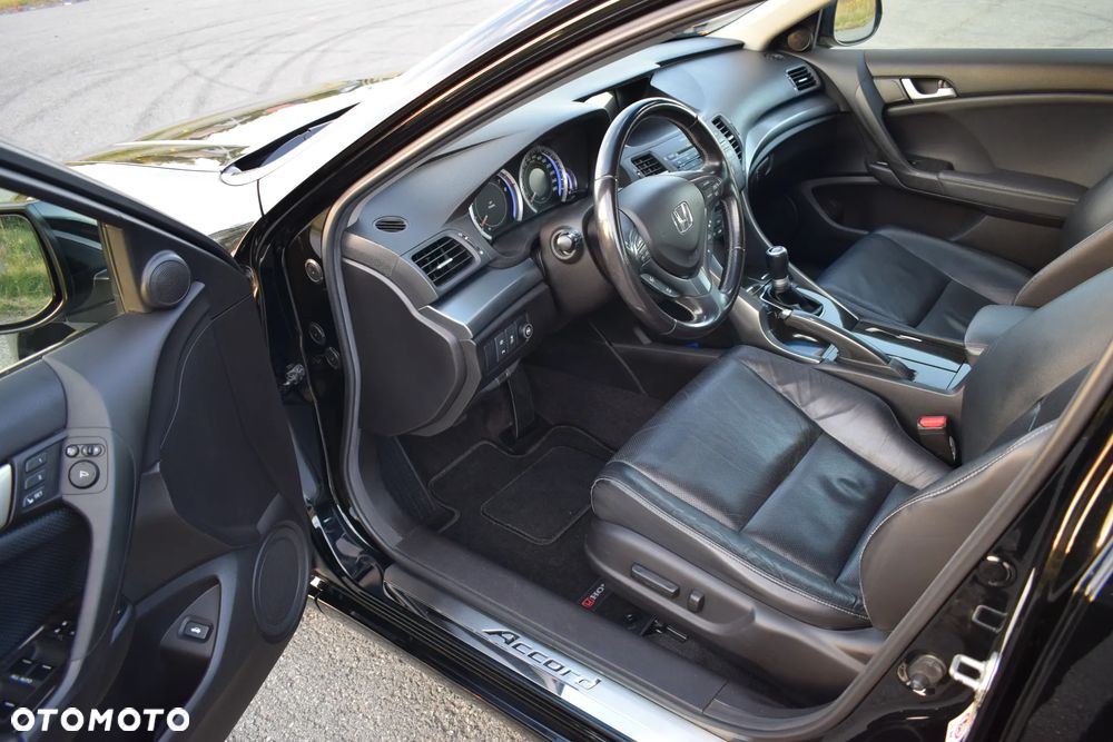 Honda Accord 2.4 Executive - 9