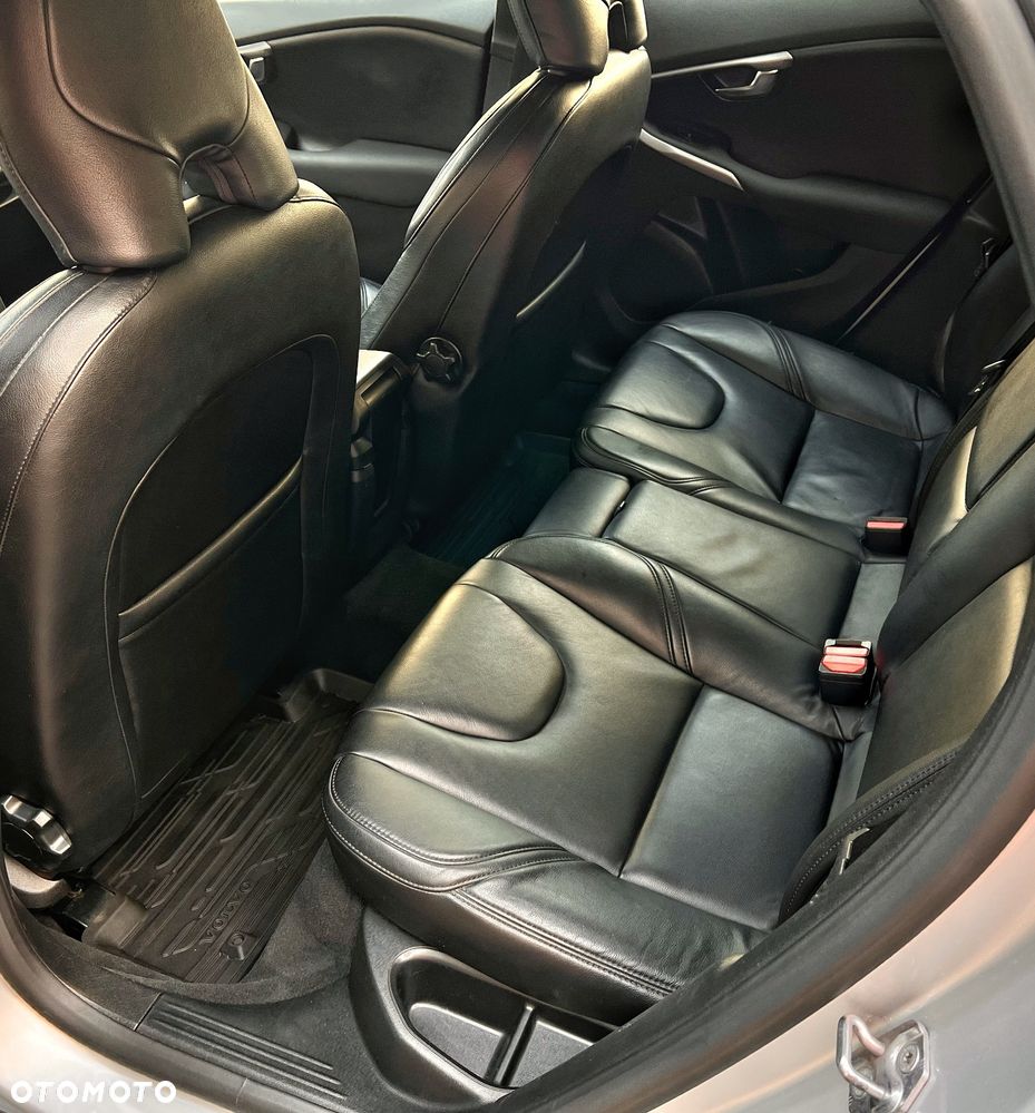 Volvo V40 D2 Geartronic Momentum - 10