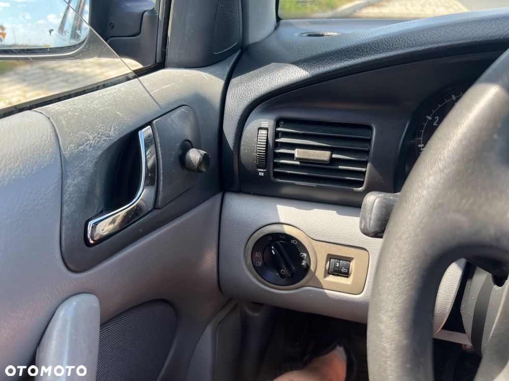 Skoda Octavia 1.6 Classic - 9