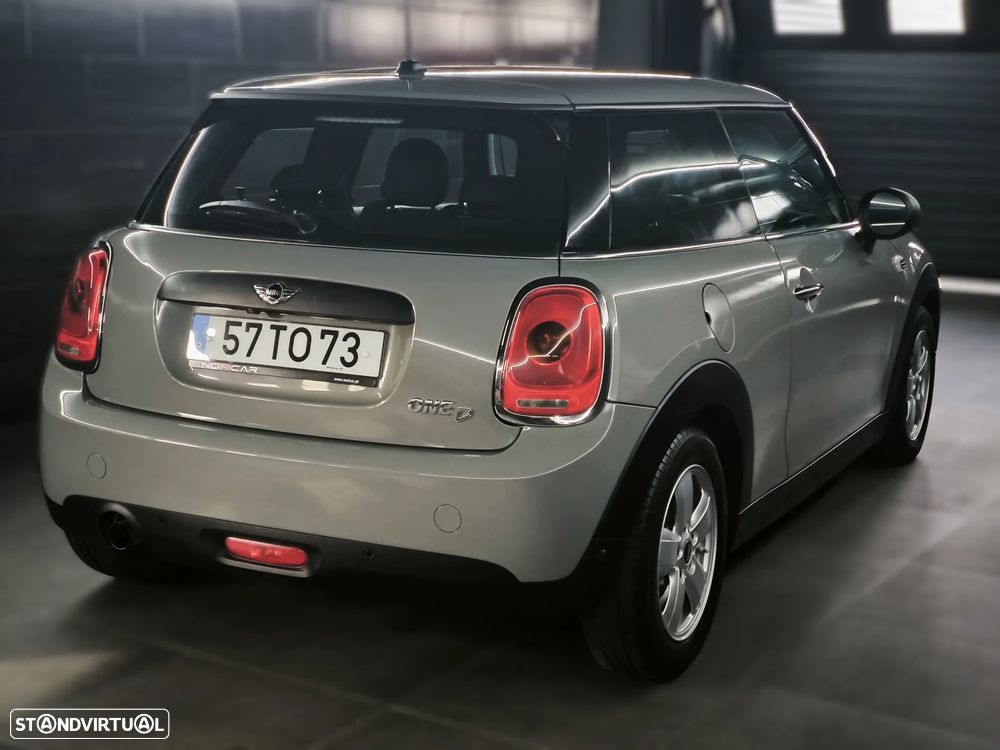 MINI 3 Portas - 4