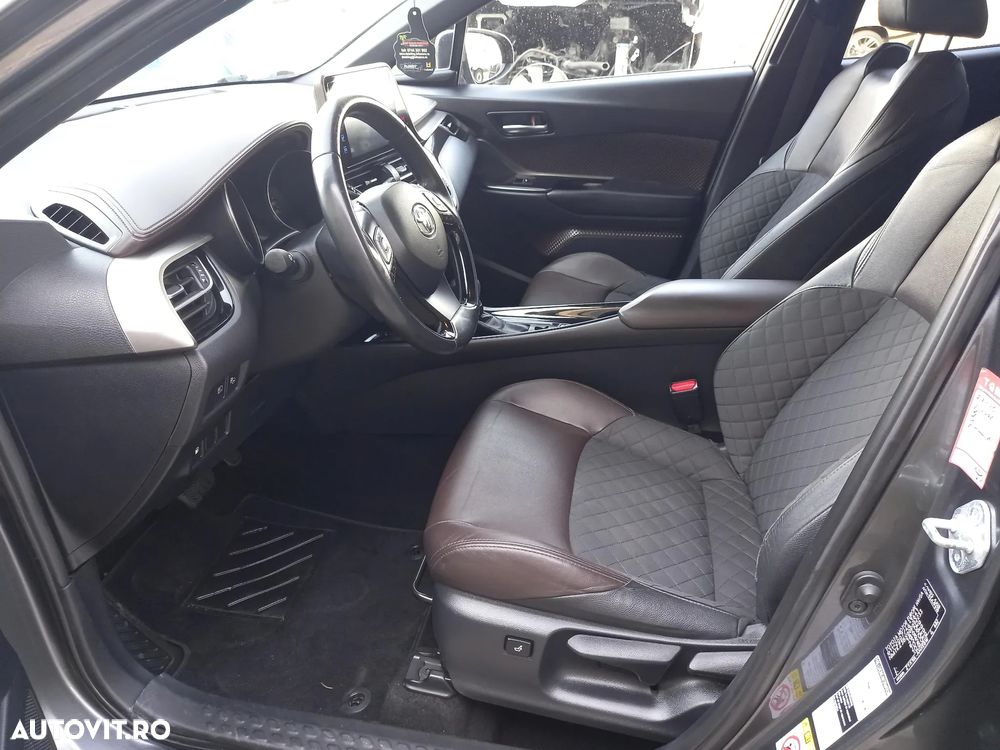 Toyota C-HR - 13