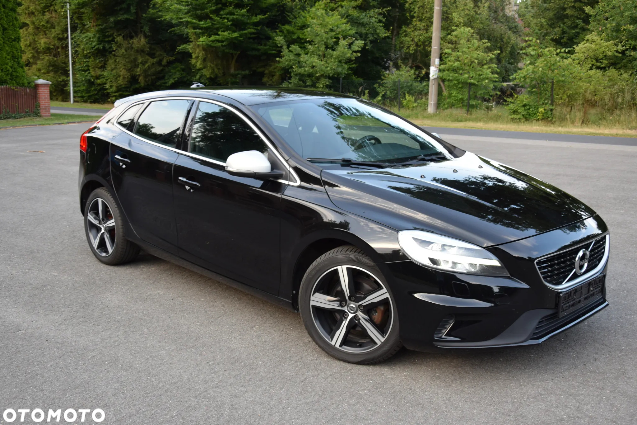 Volvo V40 D2 Drive-E SCR R-Design Momentum - 2