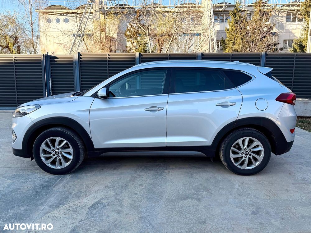 Hyundai Tucson - 2