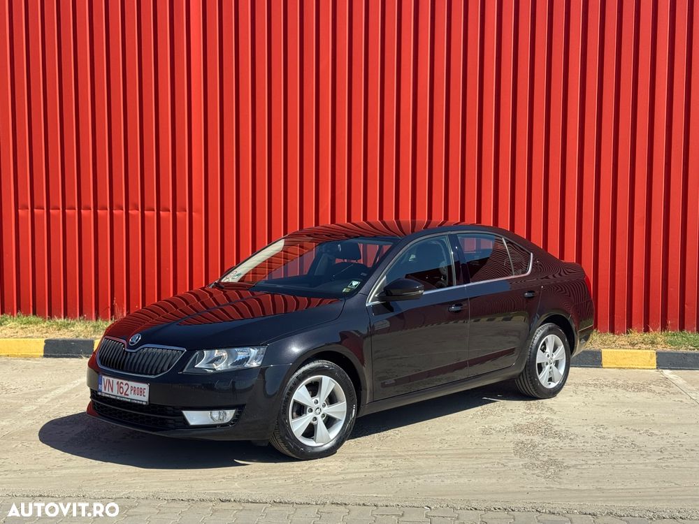 Skoda Octavia 2.0 TDI (Green tec) DSG Style - 1